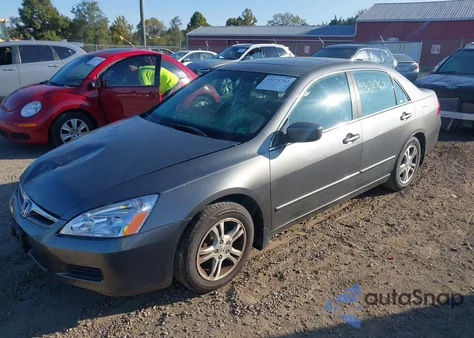 2006 Honda Accord 2.4 Ex/Ex-L With Navi from USA, damaged, VIN 1HGCM55726A130127